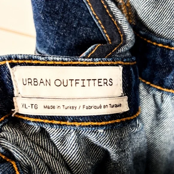 Urban Outfitters Danny Plunging Button Down Denim Overall Dress, EUC, Size XL - Picture 10 of 11